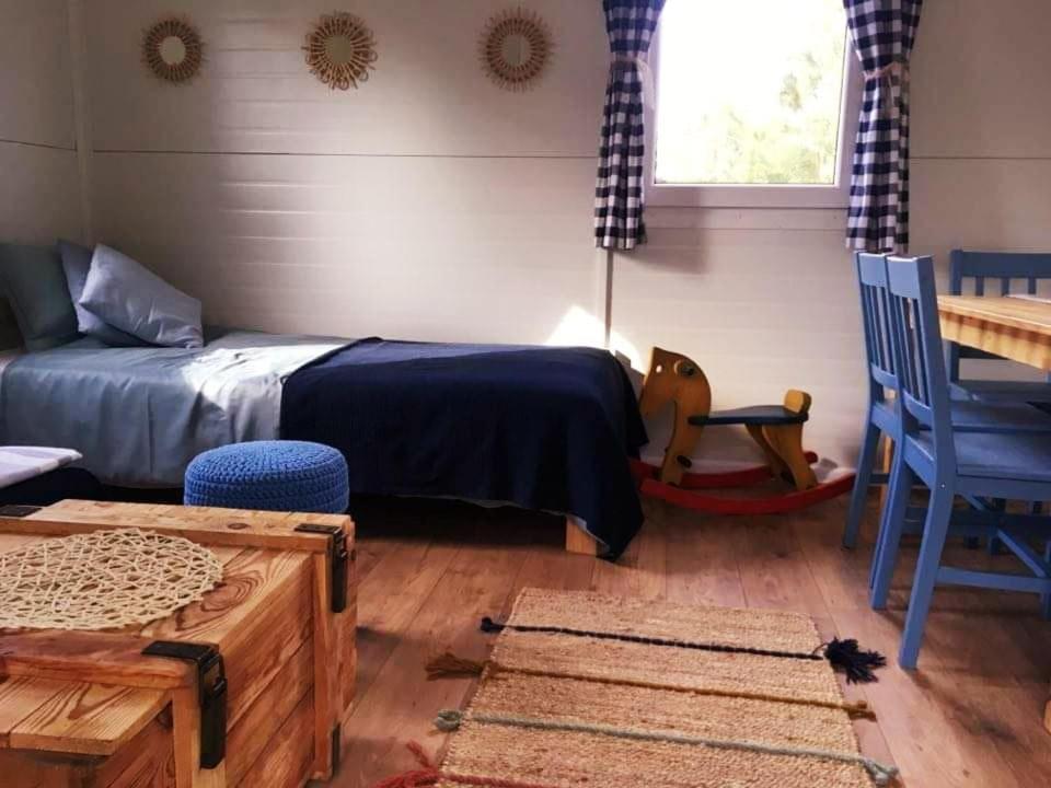 Miodowy Zakatek Caloroczne Domki I Pokoje Przy Suntago, Deepspot, Pyszne Sniadania, Grill, Ognisko Mszczonów Exteriör bild