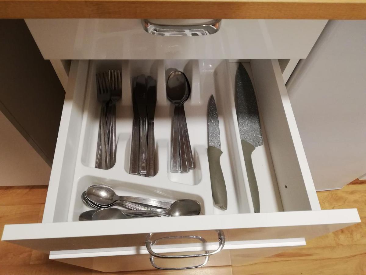 Miodowy Zakatek Caloroczne Domki I Pokoje Przy Suntago, Deepspot, Pyszne Sniadania, Grill, Ognisko Mszczonów Exteriör bild