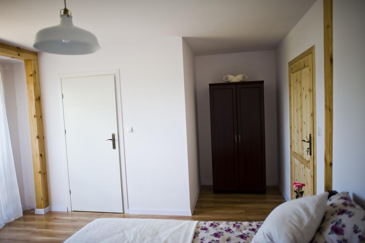 Miodowy Zakatek Caloroczne Domki I Pokoje Przy Suntago, Deepspot, Pyszne Sniadania, Grill, Ognisko Mszczonów Exteriör bild
