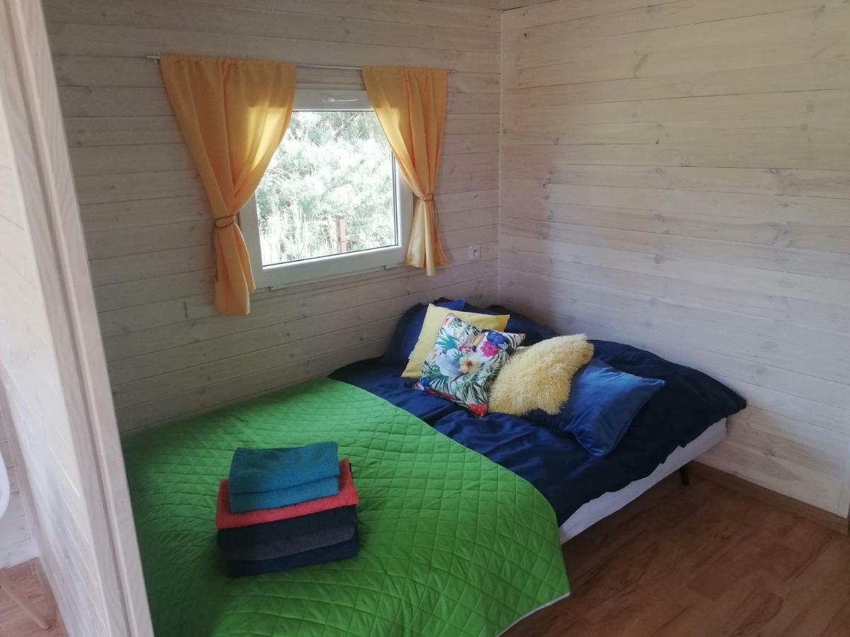 Miodowy Zakatek Caloroczne Domki I Pokoje Przy Suntago, Deepspot, Pyszne Sniadania, Grill, Ognisko Mszczonów Exteriör bild